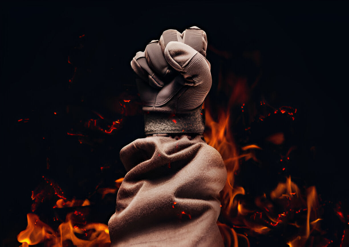 Flame Retardant Gloves That Shield Your Hands from Extreme Heat and Flames Safely