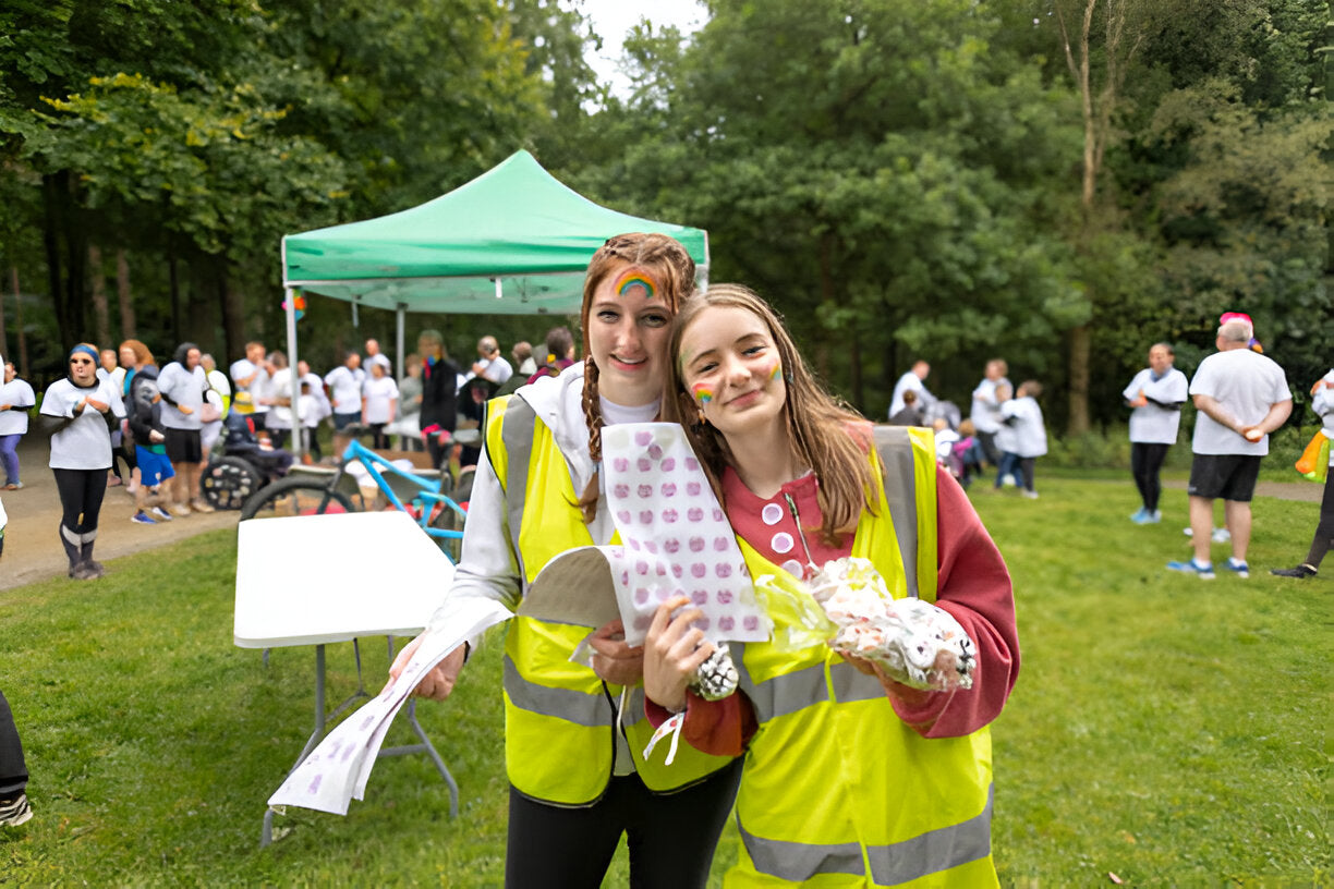 Why Hi-Vis PPE is a Must-Have for Volunteers Committed to Safe Community Service