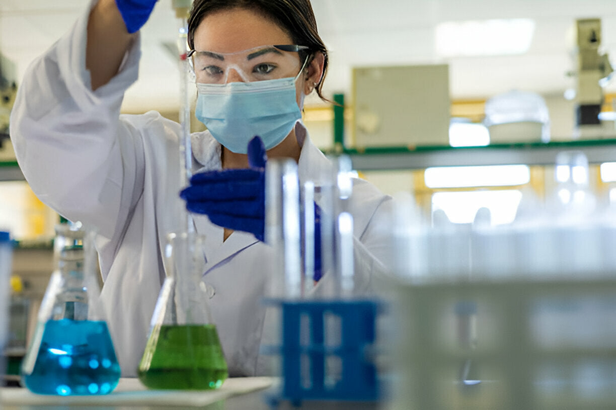 Why the DuraChem 200 Jacket with Collar - D2H680 is a Game-Changer for Chemical Protection