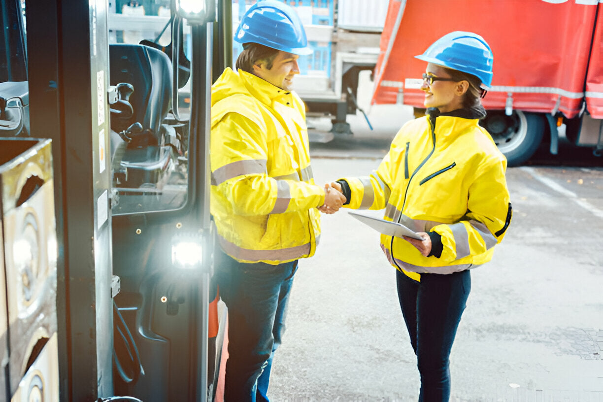 Stay Warm and Visible Anywhere with the Hi-Vis Heated Hoodie’s Advanced Heating Tech