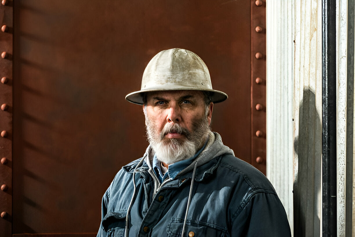 Stay Visible and Comfortable with the Iona Plus Hoodie - F143 for Work and Beyond