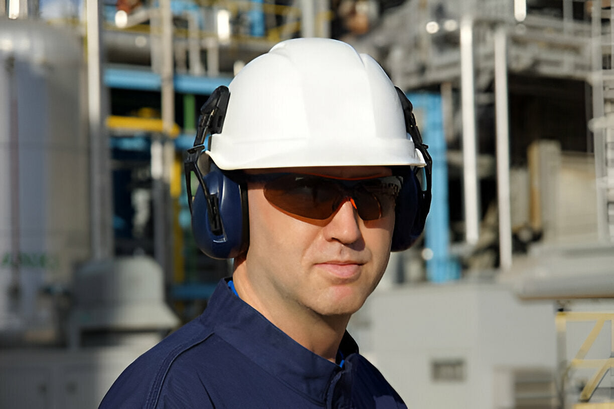 PW47 - Endurance Clip-On Ear Protector: The Ultimate Noise Shield for Hard Hat Users