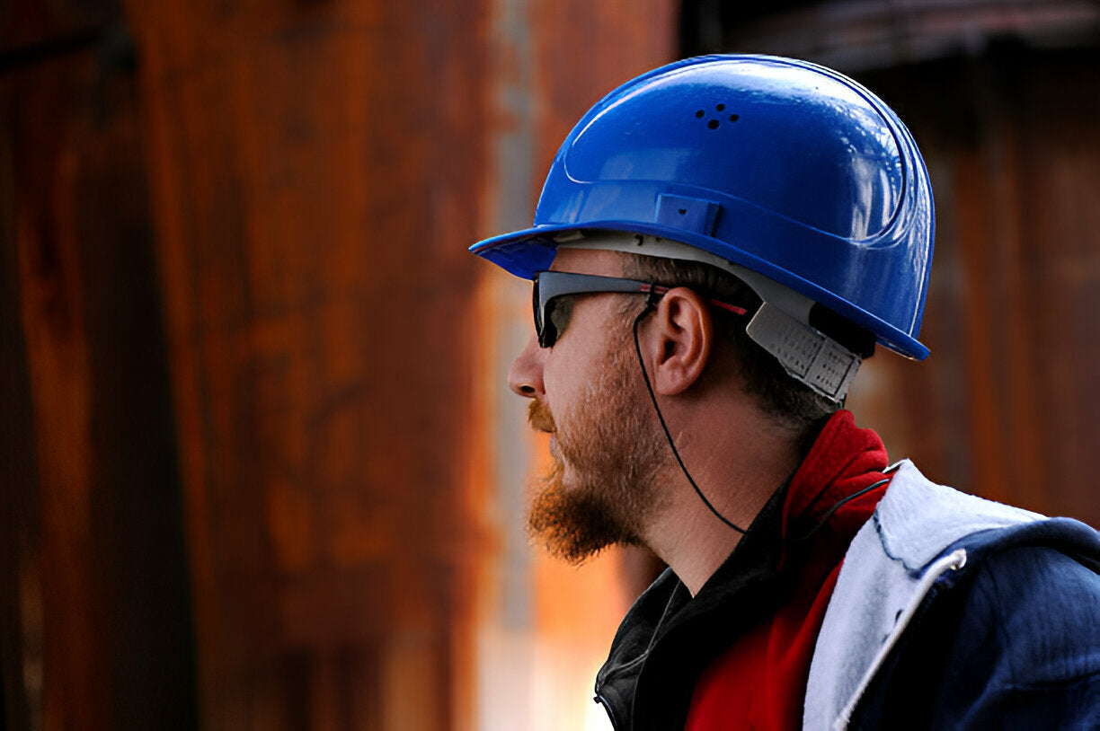 Why the CS21 Neck Tube Navy is a Must-Have for Work and Outdoor Adventures