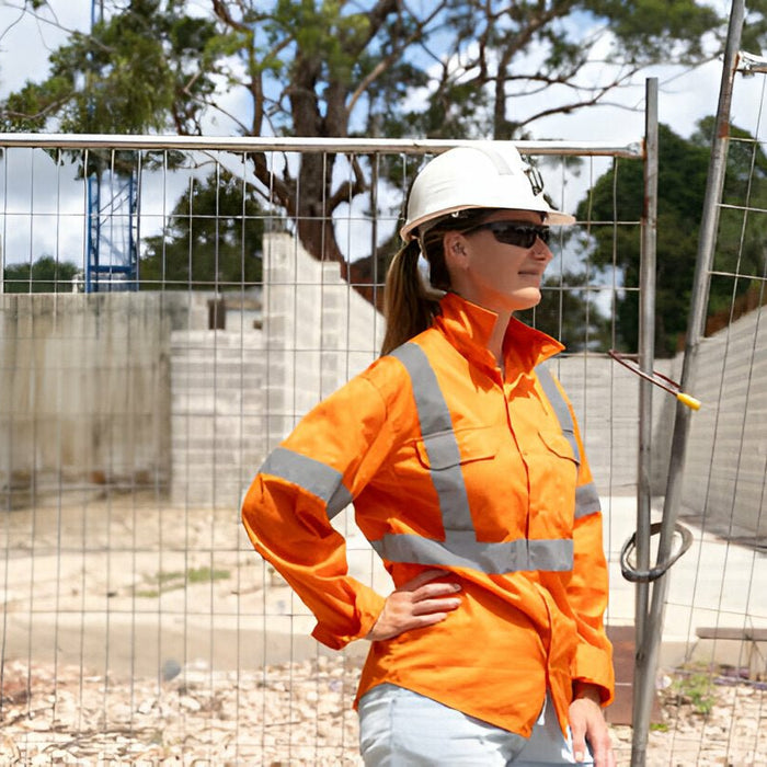 Discover the Weather-Resistant Power of TK41 - Charlotte Women's Softshell (3L) Jacket - Mann Supply