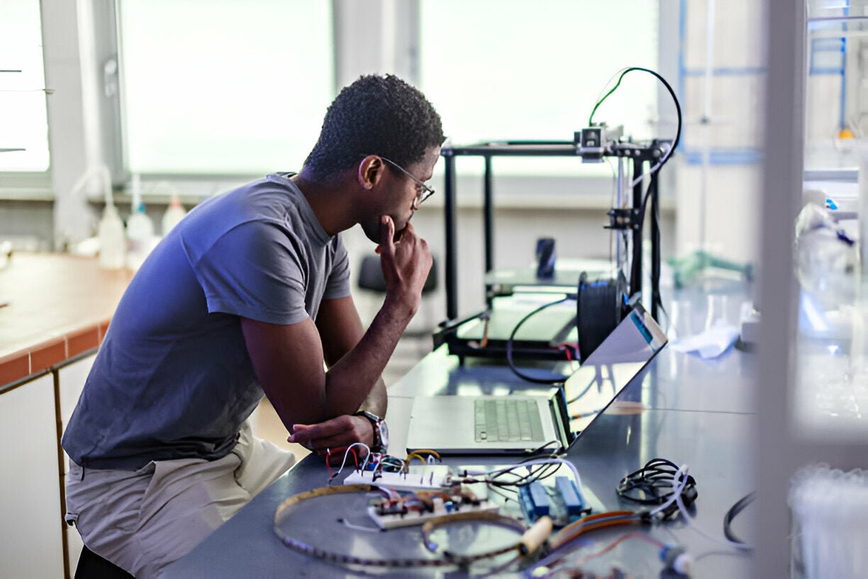 How Innovation and Electronics Are Shaping LA's Manufacturing Scene in 2023 - Mann Supply