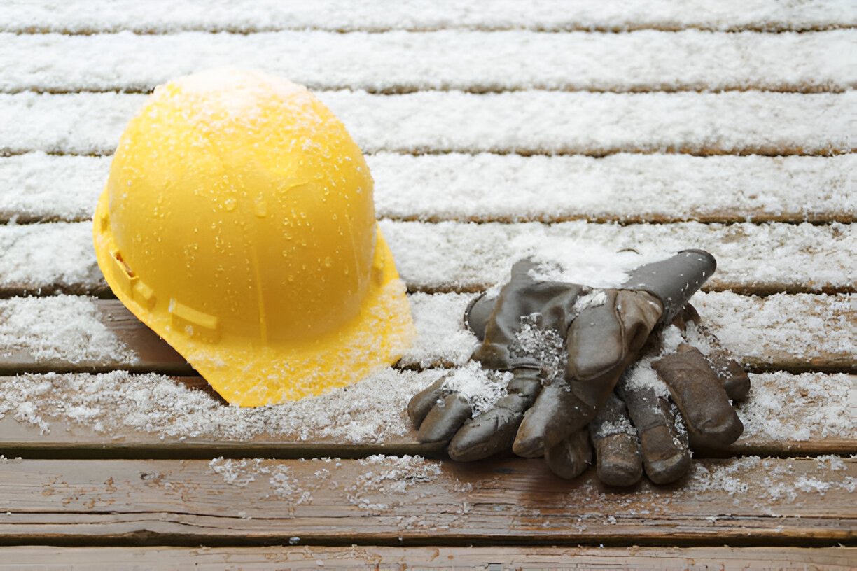 Maintaining Dexterity: The Benefits of Flexible Winter Gloves for Workers - Mann Supply