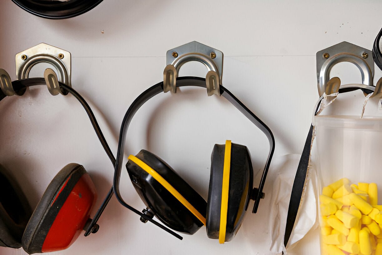 PW40 - Classic Ear Protector: Experience Superior Noise Reduction with 27 dB NRR Comfort - Mann Supply