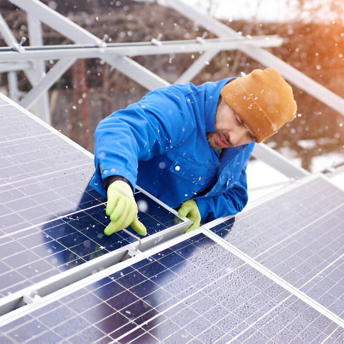 Revolutionary Winter Workwear Secrets to Keep Solar Energy Workers Safe This Season - Mann Supply