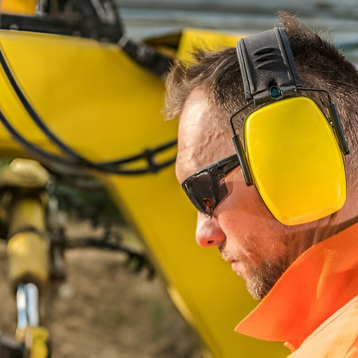 Revolutionize Worksite Safety with the HA16 - Hi-Vis Neck Shade You Can’t Miss - Mann Supply
