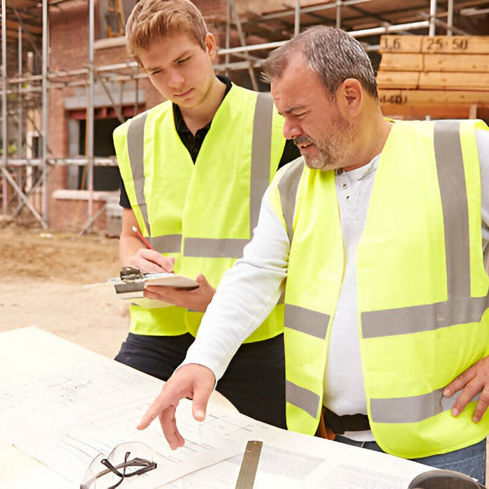 Stay Safe and Comfortable with the PW311 - PW3 Hi-Vis Class 1 T-Shirt’s Reflective Technology - Mann Supply