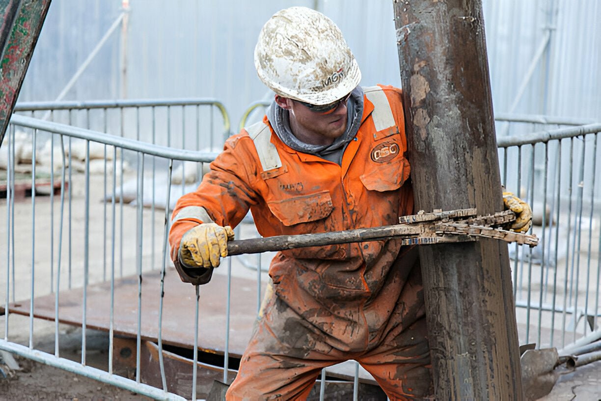 Stay Safe in Extreme Heat with the Nomex®IIIA 6 oz Insulated Broiler Hard Hat Liner - Mann Supply