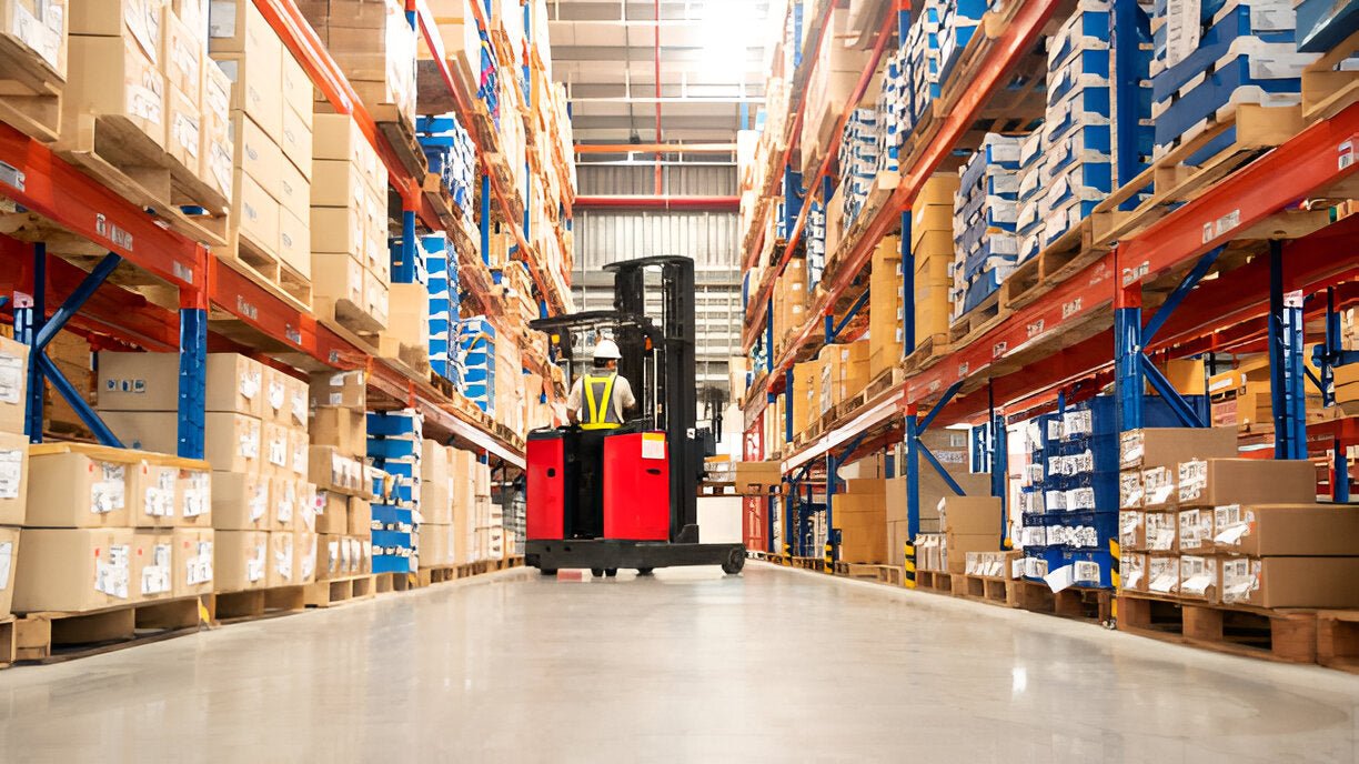 Why Hi-Vis PPE Is a Game-Changer for Warehouse Safety Indoors - Mann Supply