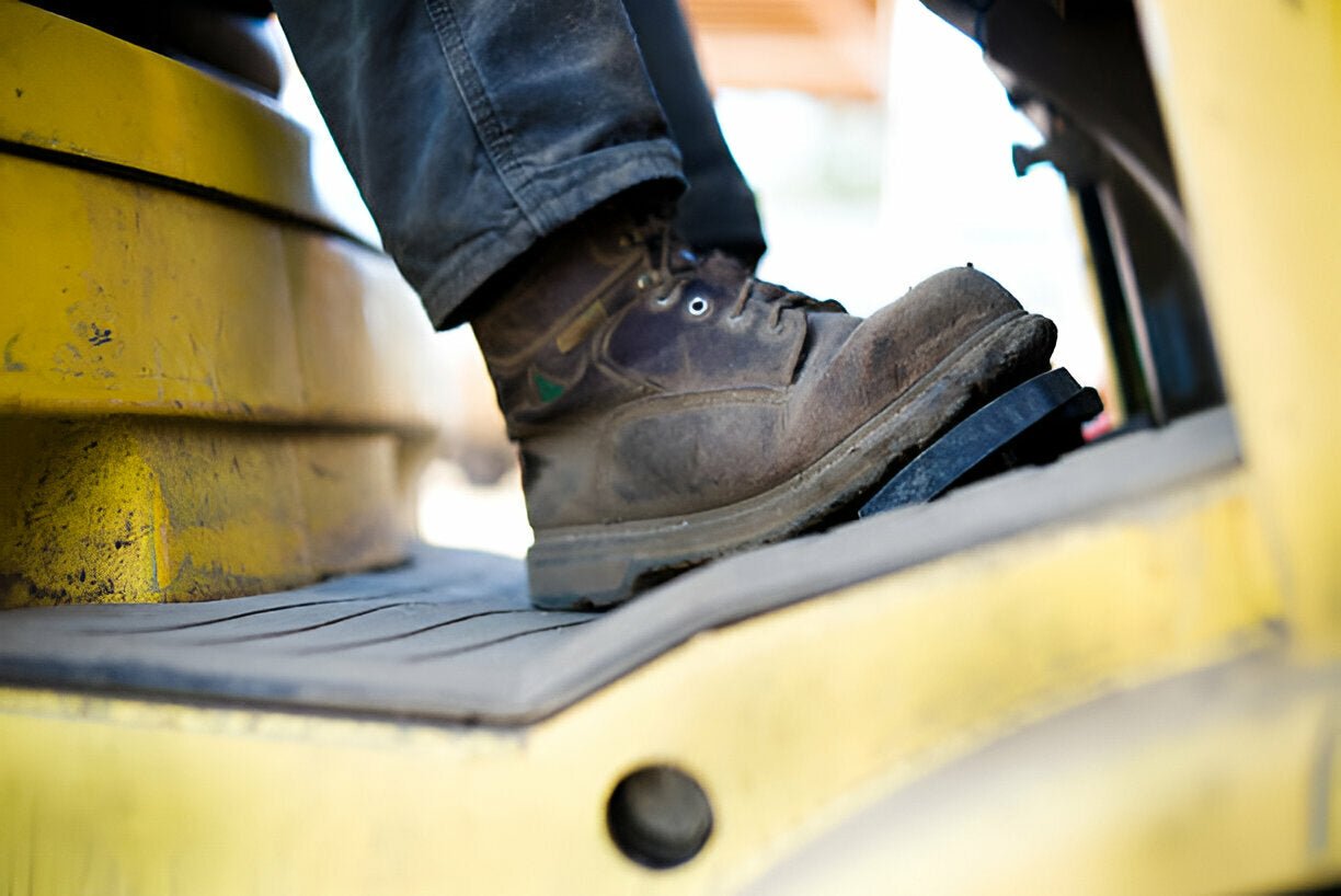 Why Steelite Trekker Boot S1P -FW63 is the Ultimate Safety Footwear for Tough Workplaces - Mann Supply