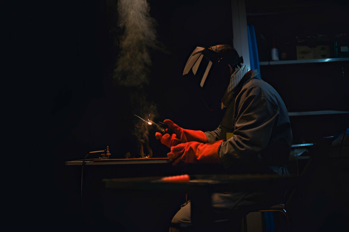 Why the Canadian Rigger Glove - A210 Is Unprecedented for Tough Jobs - Mann Supply
