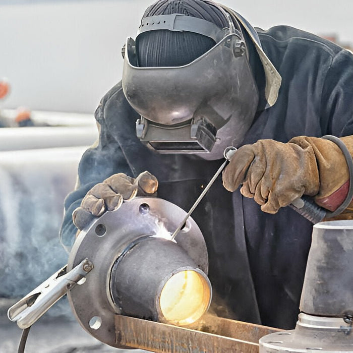 Why the Double Dipped Latex Gauntlet - A801 is Unprecedented for Tough Jobs - Mann Supply