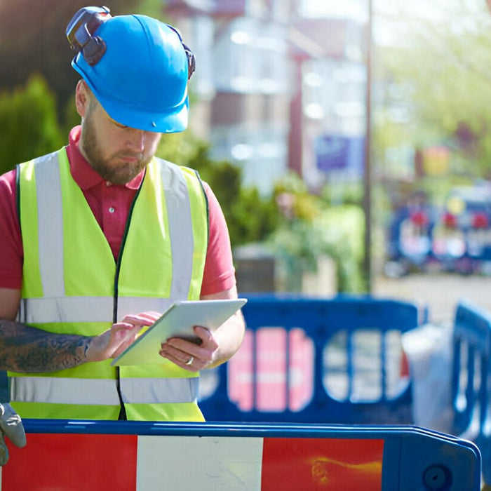 Why the S194 Segmented Tape Short Sleeve T-Shirt is Important for Workwear Safety - Mann Supply