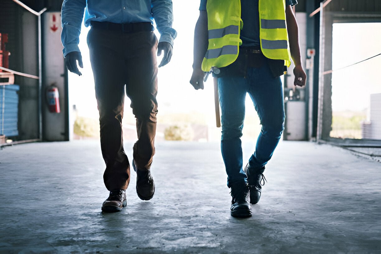 Why the Steelite Protector Shoe S1P - FW14 Is a important for Workplace Safety - Mann Supply