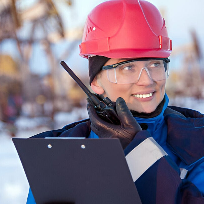 Why the UB325 Hi-Vis Thermal Two Tone Zipped Hoodie Is Crucial for Cold Workdays - Mann Supply