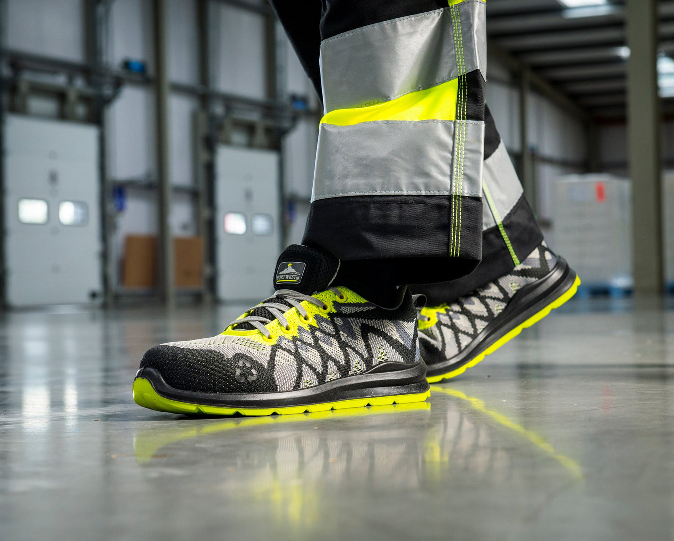 Safety Trainers - Mann Supply
